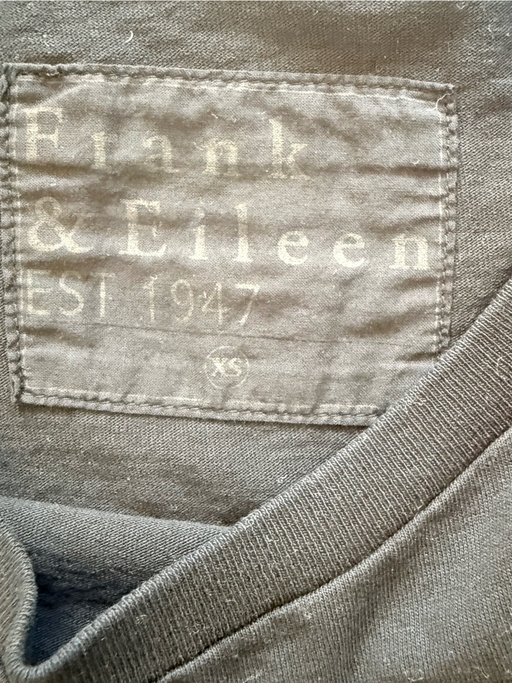 Frank & Eileen Josephine tee in British Navy size XS NEW - Picture 8 of 10